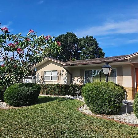 Cozy House Near The #1 Beaches In Fl! Apartment Clearwater Exterior photo