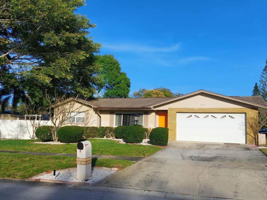 Cozy House Near The #1 Beaches In Fl! Apartment Clearwater Exterior photo